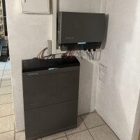 AC EcoFlow 12kW Wechselrichter & 10kWh Speicher im Keller